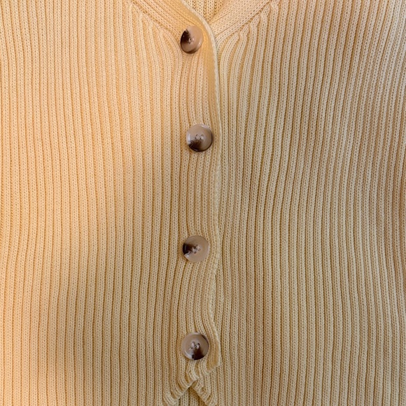 Things Between Yellow Ribbed Button-Front Tank Top - Picture 3 of 4
